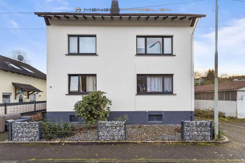 Haus zum Kaufen in Gummersbach 469.000 € 302 m²