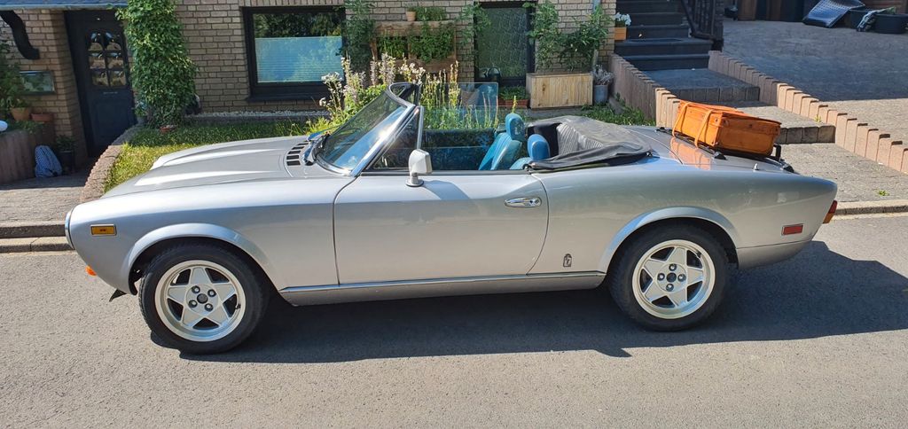 Fiat 124 Spider 120.000 km 17.000 &euro; Binningen 56754