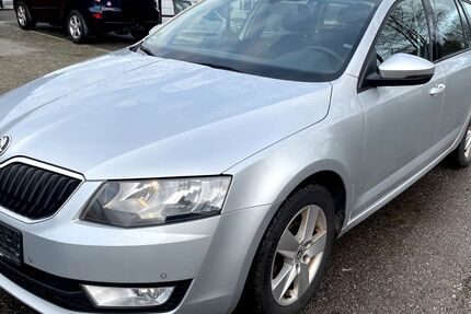Skoda Octavia 324.713 km 4.990 &euro; Hürtgenwald OT Vossenack 52393