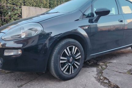 Fiat Punto 164.686 km 1.999 &euro; Trier 54294