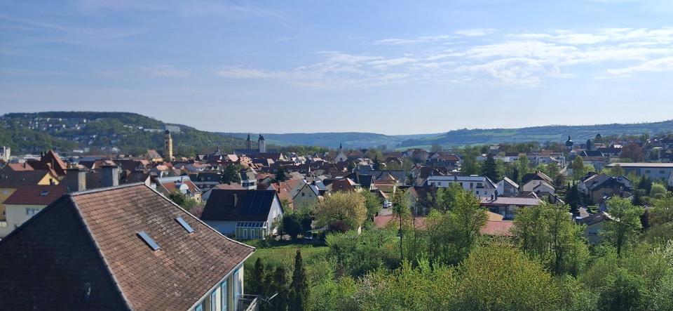Dachgeschoßwohnung Bad Mergentheim - 4 Zimmer, 140 m&sup2;, 398.000&euro; | Angebot:26757458