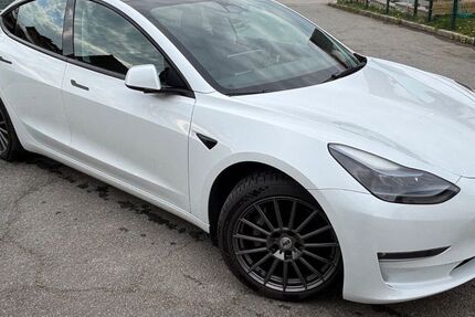 Tesla Model 3 131.804 km 24.500 &euro; Ruderting 94161
