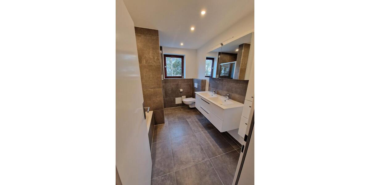 Erdgeschoßwohnung Bruckmühl - 3.5 Zimmer, 95 m&sup2;, 1.450&euro; | Angebot:26226835