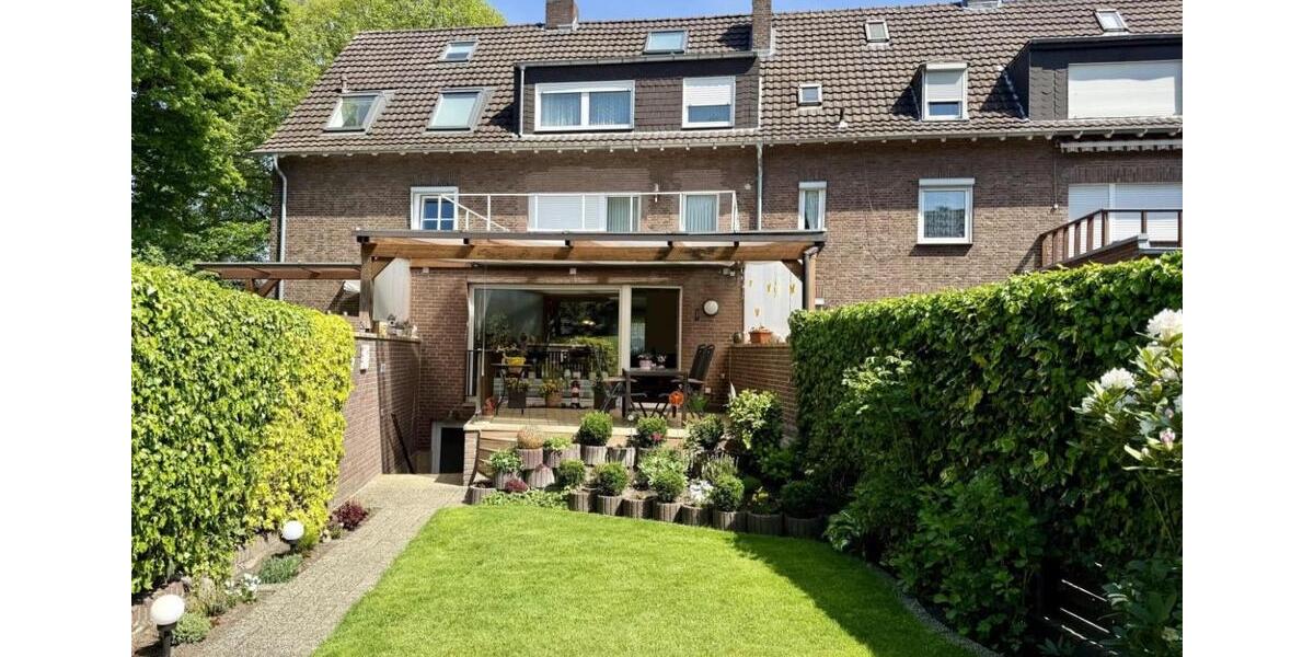 Reihenhaus Bocholt Feldmark - 5 Zimmer, 145 m&sup2;, 1.900&euro; | Angebot:25811167