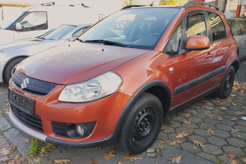 Suzuki SX4 157.800 km 2.999 € Halstenbek 25469