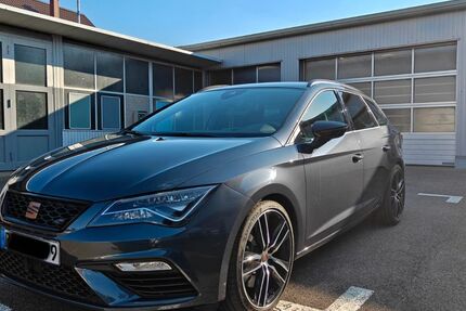Seat Leon 52.500 km 25.499 &euro; Grafenberg 72661