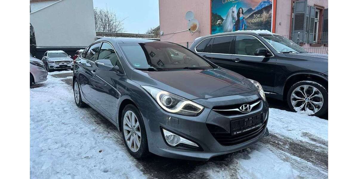 Hyundai i40 109.000 km 11.900 &euro; Worms 67547