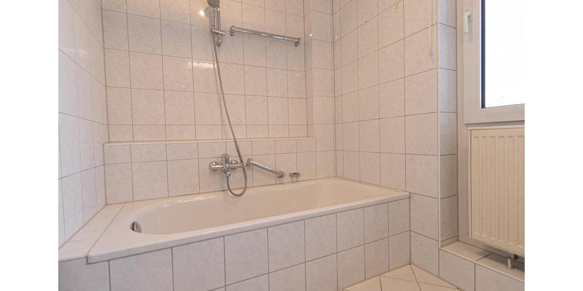 Einfamilienhaus Neutraubling - 3 Zimmer, 62 m&sup2;, 740&euro; | Angebot:25467562