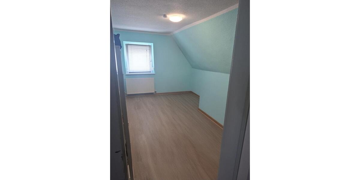 Doppelhaushälfte Uckerland - 5 Zimmer, 100 m&sup2;, 140.000&euro; | Angebot:27136679