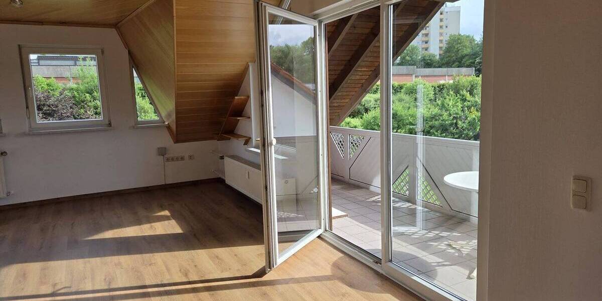 Etagenwohnung Petersberg - 3 Zimmer, 75 m&sup2;, 760&euro; | Angebot:26796420