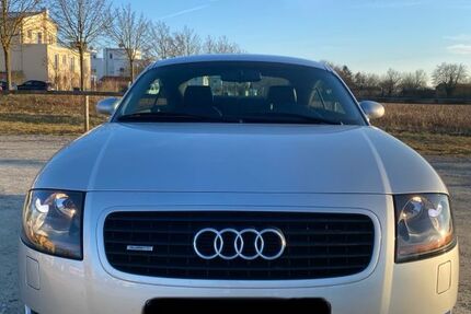 Audi TT 21.585 km 22.999 € Ingolstadt 85051