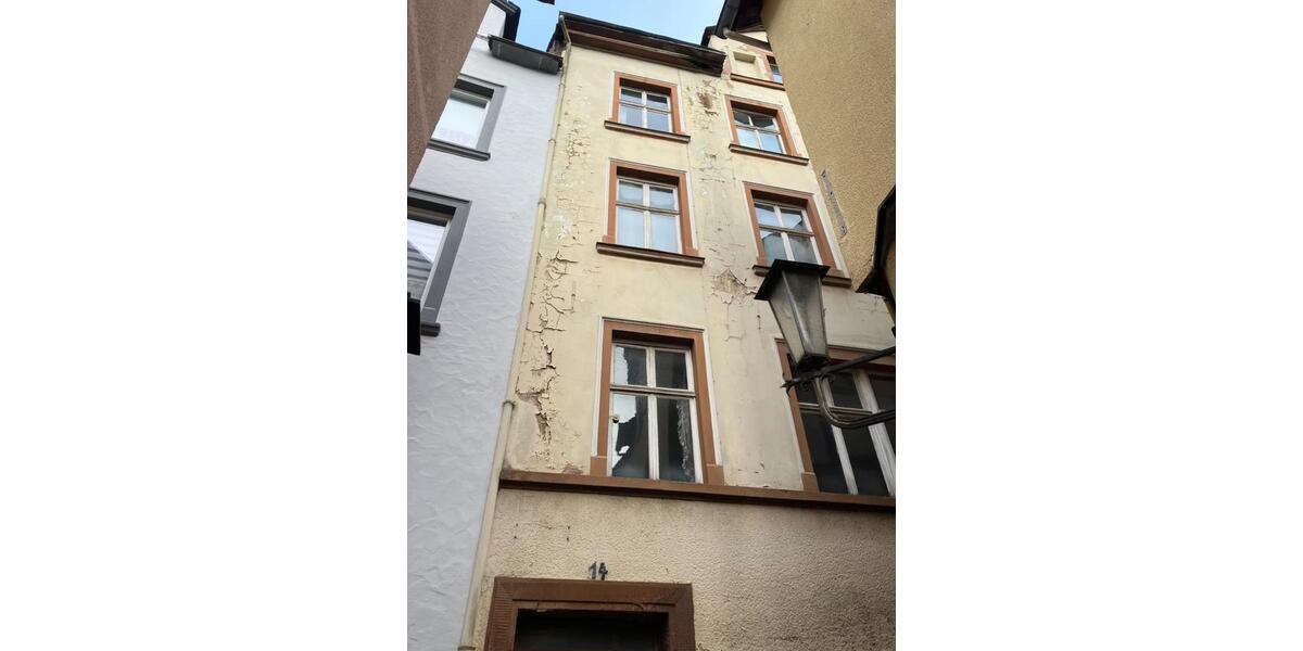Mehrfamilienhaus, Wohnhaus Cochem - 8 Zimmer, 190 m&sup2;, 75.000&euro; | Angebot:23701526