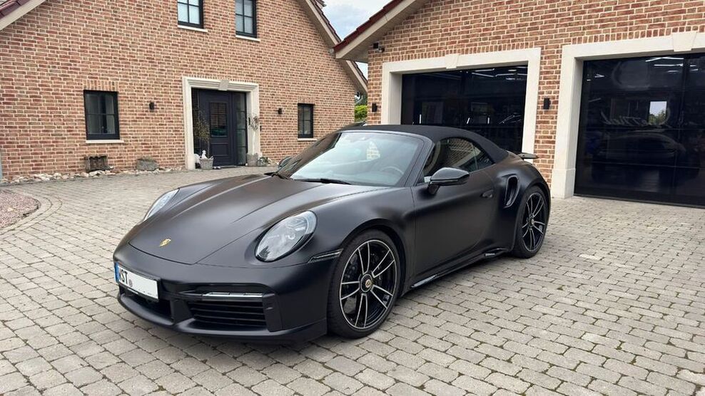 992