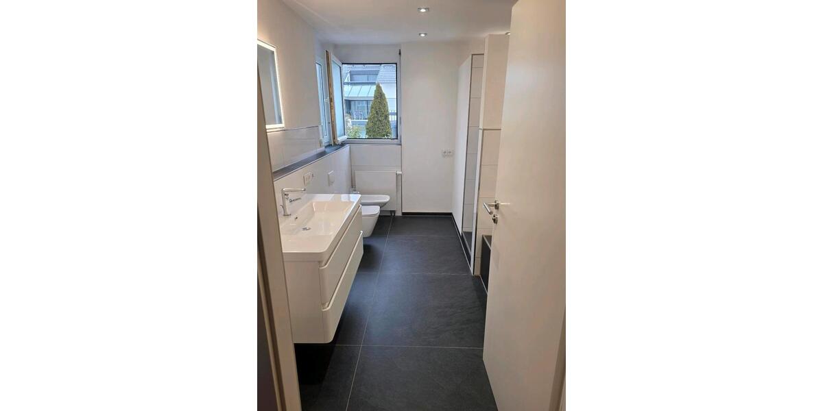 Doppelhaushälfte Weinstadt - 8 Zimmer, 220 m&sup2;, 1.490.000&euro; | Angebot:26232326