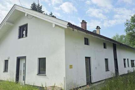 Haus zum Kaufen in Bruckmühl 595.000 € 220 m²