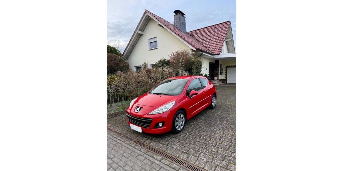 Peugeot 207 136.000 km 3.600 &euro; Siegburg 53721