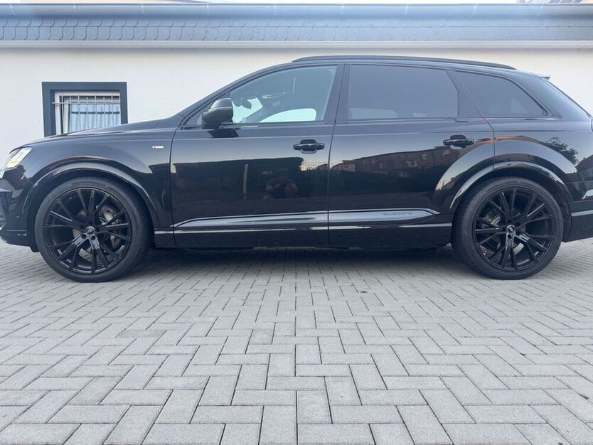 Q7