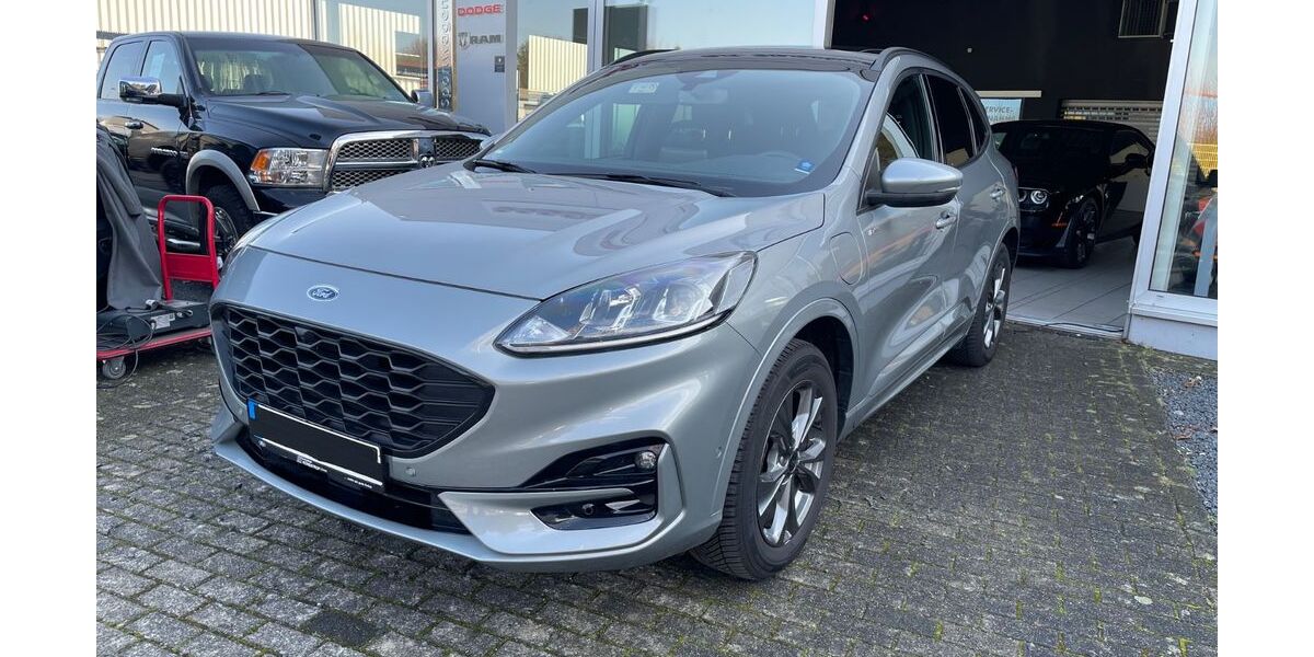 Ford Kuga 45.500 km 25.490 &euro; Bergheim 50129