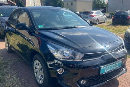 Kia Rio 14.253 km 11.790 &euro; Berlin-Lichtenberg 10365