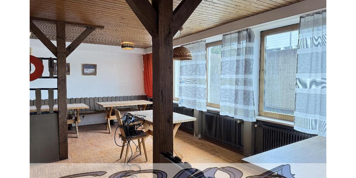 Wohnhaus mit Innenpool und Sauna in einer guten Lage in Gaimersheim, mit Gewerbefläche - Ein Objekt von Ihrem Immobilienpartner SOWA Immobilien und Finanzen 1 zimmer