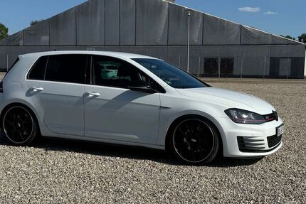 VW Golf