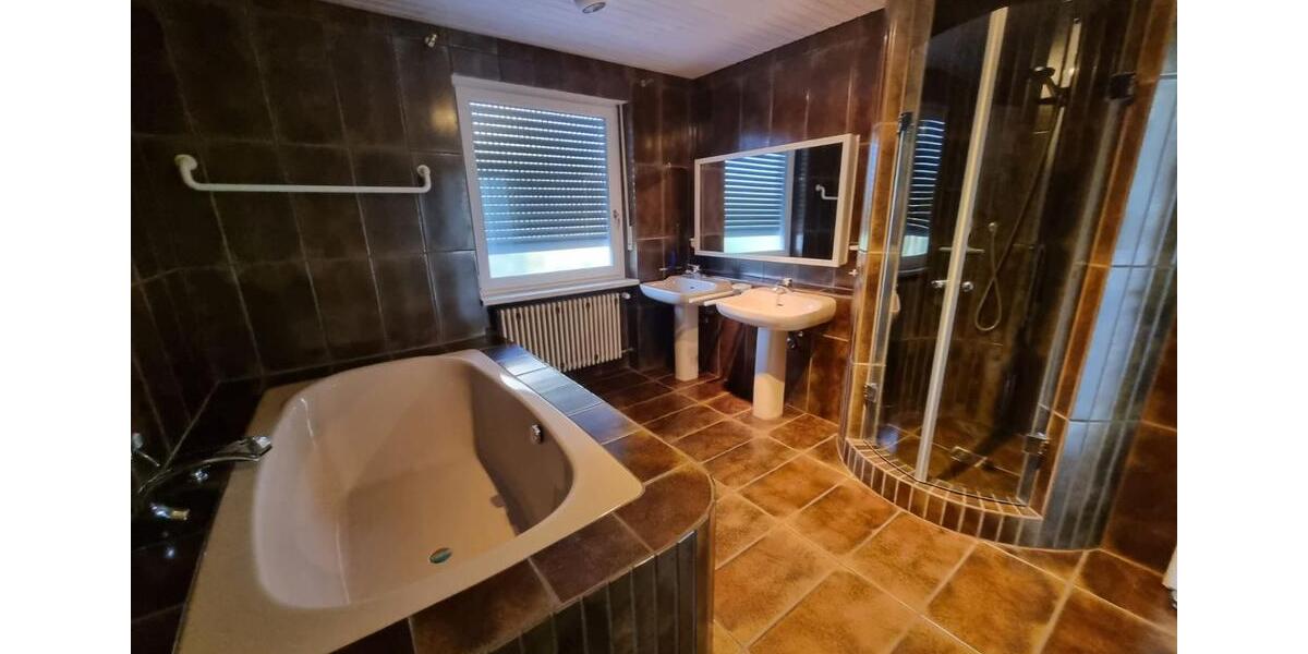 Einfamilienhaus Kümmersbruck - 5 Zimmer, 204 m&sup2;, 1.850&euro; | Angebot:26632583