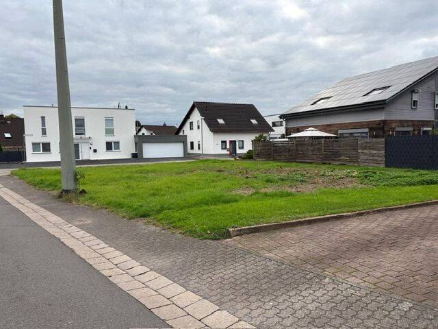 Grundstück Schwalbach - 148.000&euro; | Angebot:26875018