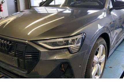 Audi e-tron 71.923 km 37.780 &euro; Aachen 52078