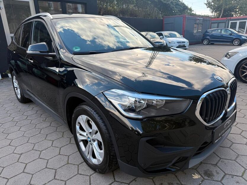 BMW X1 179.000 km 16.900 € Hamburg 20097