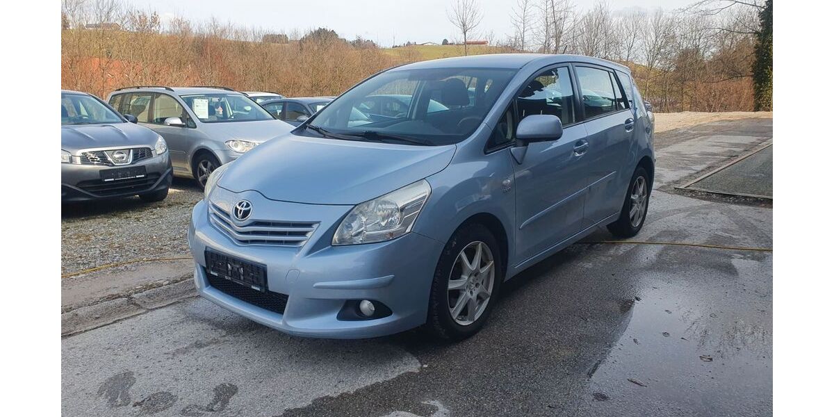 Toyota Verso 166.564 km 5.990 &euro; Günzach 87634
