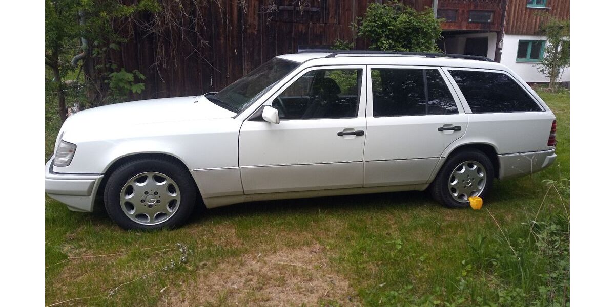Mercedes-Benz E 250 246.000 km 8.200 &euro; Oberrieden 87769