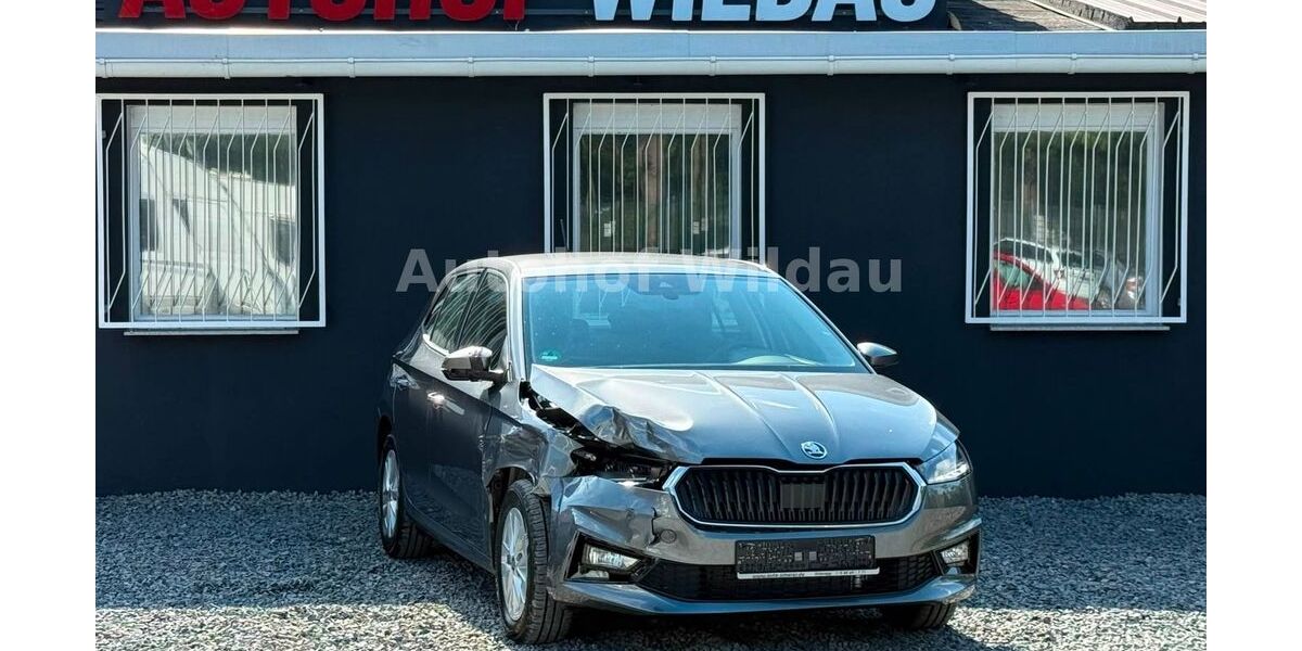 Skoda Fabia 1.983 km 12.990 &euro; Wildau 15745