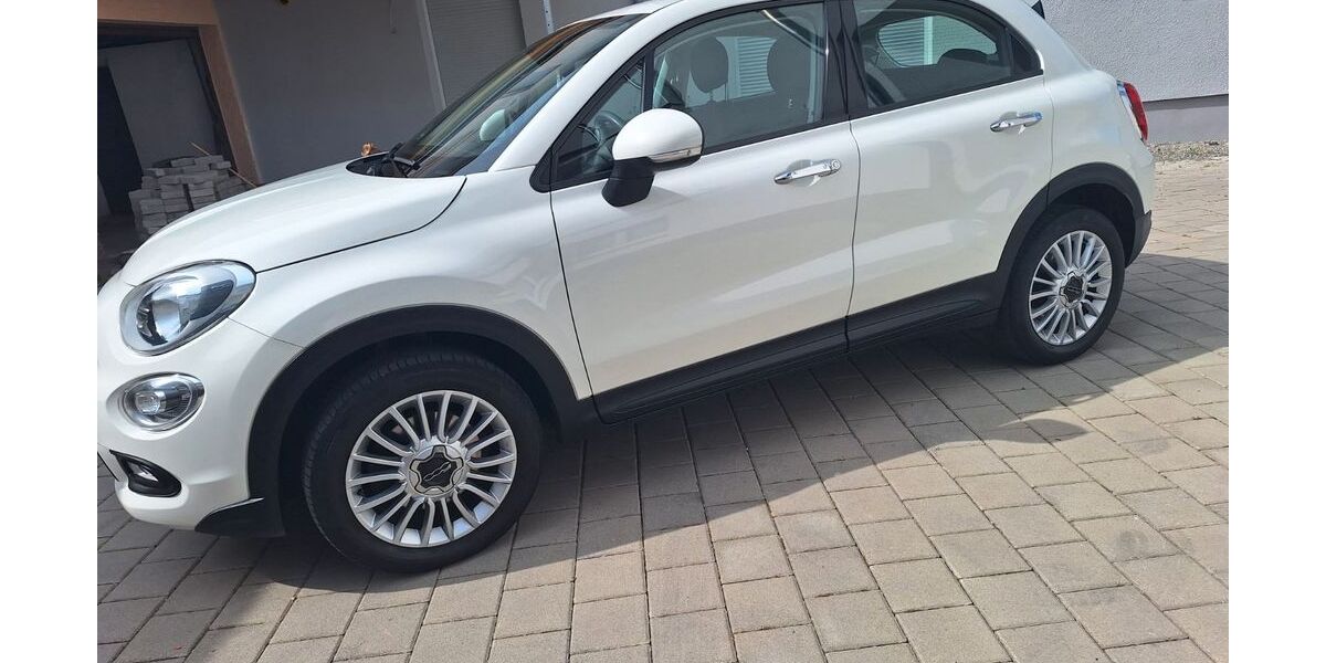 Fiat 500X 104.000 km 10.500 &euro; Orsingen-Nenzingen 78359