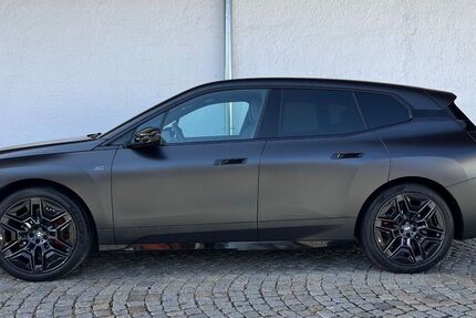 BMW iX 9.886 km 88.490 &euro; München 81245