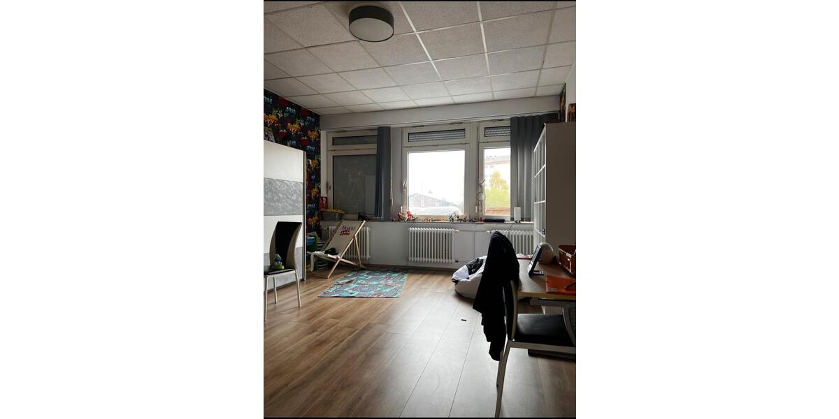 Etagenwohnung Elze - 4 Zimmer, 150 m&sup2;, 1.350&euro; | Angebot:26412739