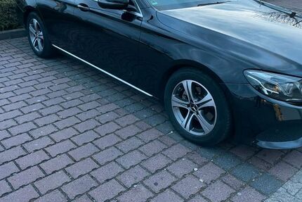 Mercedes-Benz 220 194.000 km 20.500 &euro; Schöneck 61137