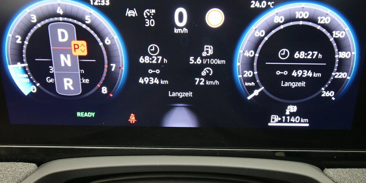 VW Passat Variant 1.5 eTSI 7-DSG LED+KAMERA+WINTER 35.987 km 26.900 &euro; Hagenow 19230