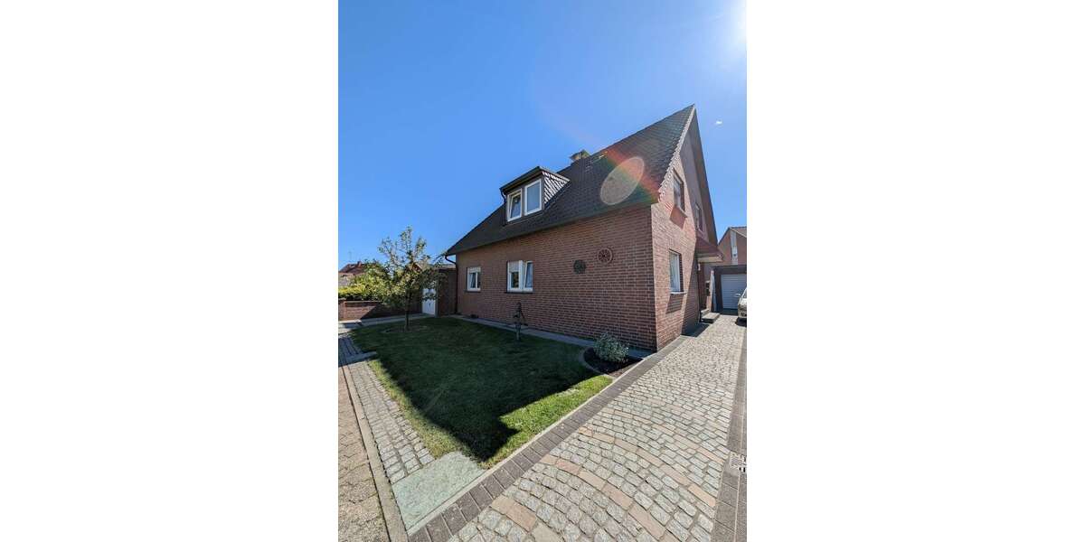 Einfamilienhaus Schwalmtal - 8 Zimmer, 170 m&sup2;, 460.000&euro; | Angebot:27101236