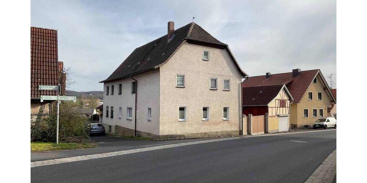 Mehrfamilienhaus, Wohnhaus Trappstadt - 8 Zimmer, 231 m&sup2;, 179.000&euro; | Angebot:24032911