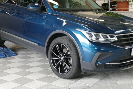 VW Tiguan Life 4Motion 65.286 km 24.990 &euro; Wülfershausen 97535