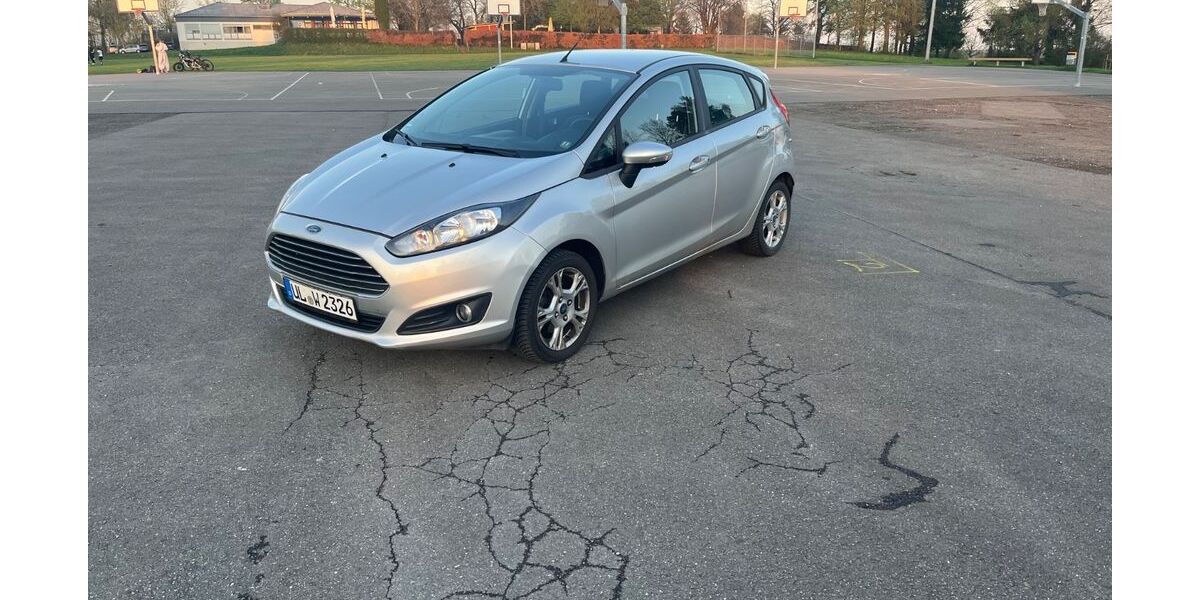 Ford Fiesta 90.000 km 6.200 &euro; Ehingen 89584