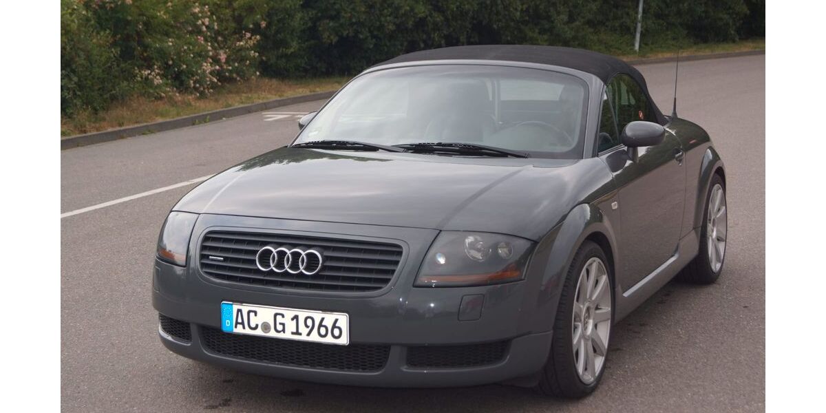 Audi TT 204.500 km 5.999 &euro; Würselen 52146