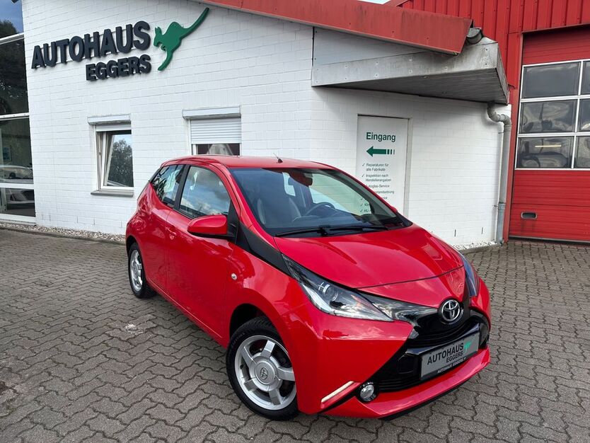 Toyota Aygo (X) 60.000 km 7.440 € Bad Segeberg 23795