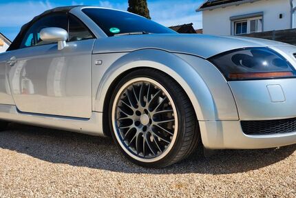 Audi TT 221.280 km 4.750 &euro; Inzigkofen 72514