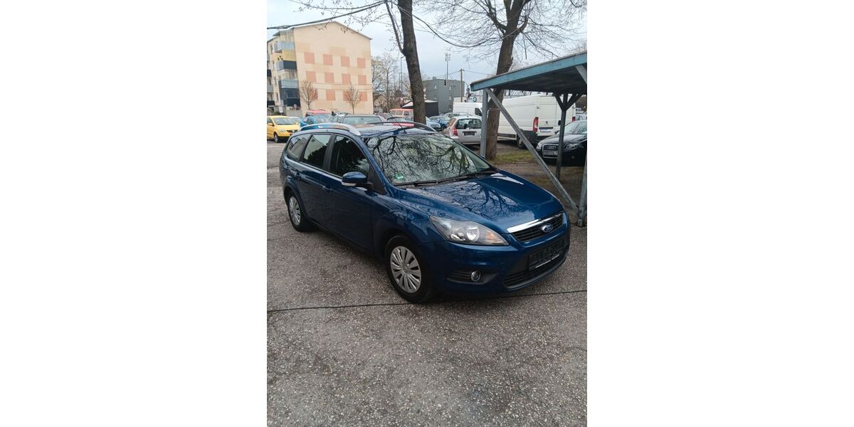 Ford Focus 121.000 km 3.950 &euro; München 81243