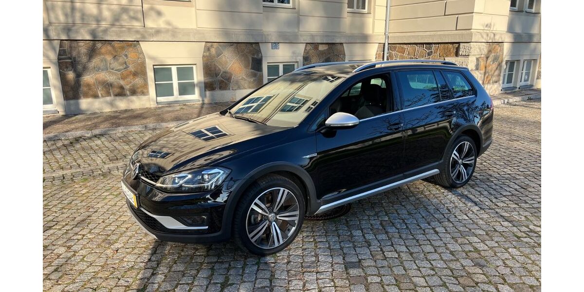 VW Golf 98.000 km 22.999 &euro; Leipzig 04159