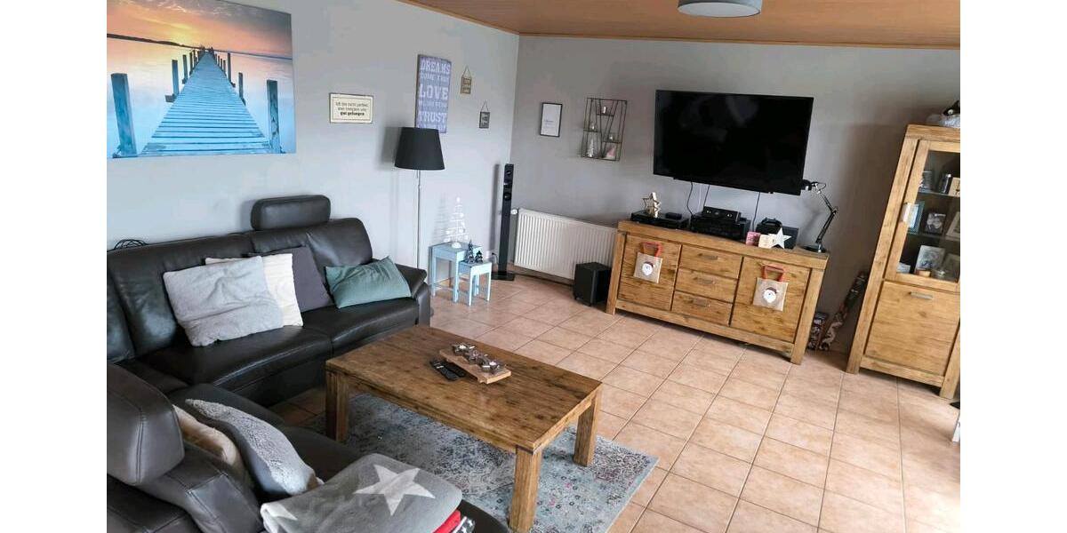 Einfamilienhaus Wadersloh - 7 Zimmer, 250 m&sup2;, 1.350&euro; | Angebot:25571291