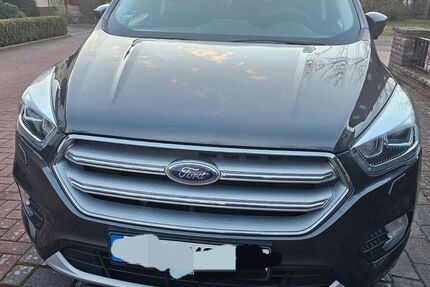 Ford Kuga 110.800 km 17.100 &euro; Stadthagen 31655