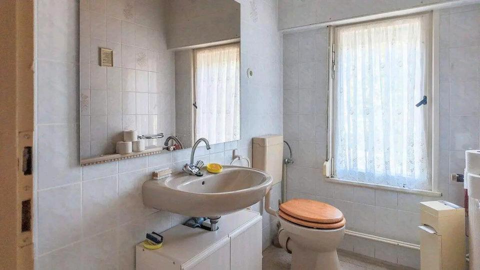 Einfamilienhaus Ballenstedt - 5 Zimmer, 240 m&sup2;, 125.000&euro; | Angebot:27132370