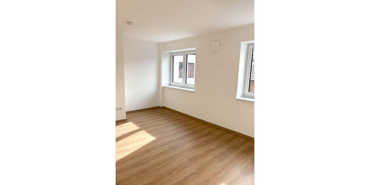 Etagenwohnung Estenfeld - 3 Zimmer, 112 m&sup2;, 1.345&euro; | Angebot:25469653